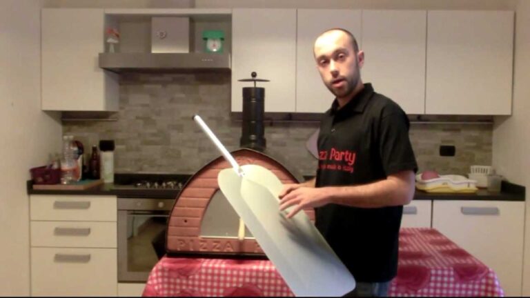 Attrezzi Essenziali per il Forno a Legna